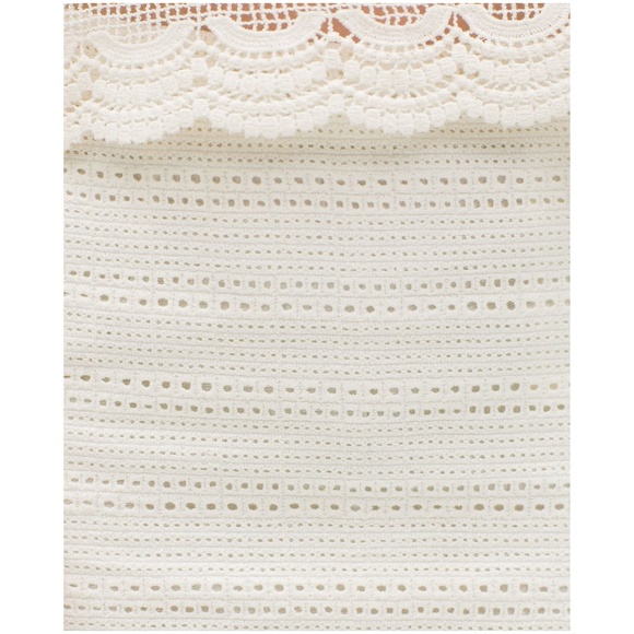 WHITE EYELET LACE MINI SKIRT - Picture 2 of 7